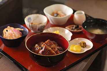 国産うなぎの蒲焼き丼