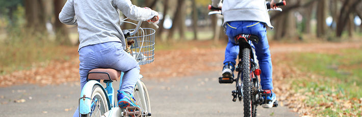 小学生の子どもが自転車に乗ってひとりで外出するのは危険 Home Alsok研究所 ホームセキュリティのalsok